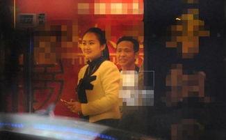 女生爆料出轨视频在线观看,女生出轨视频曝光，真相令人震惊！